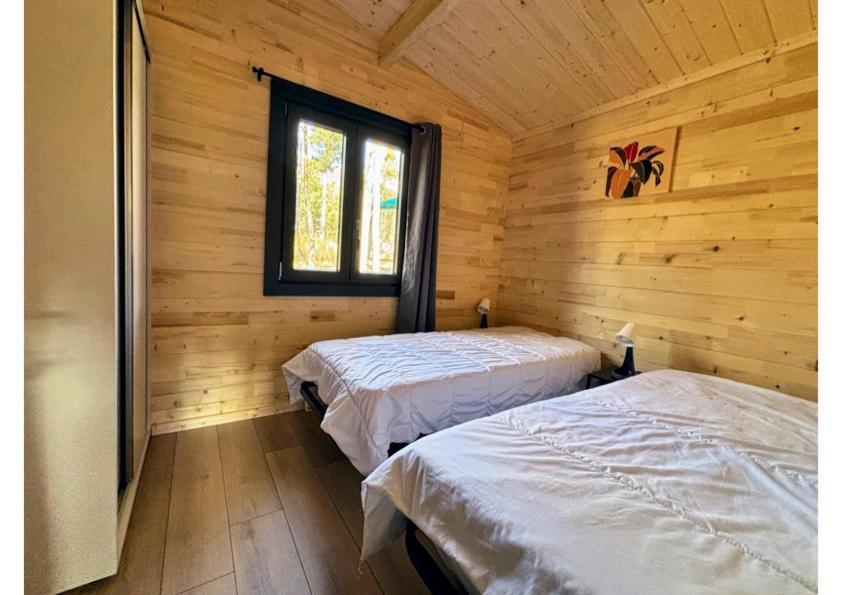 Parc Residentiel De Loisir : Le Loup Blanc Du Riou Hotel Barcelonnette Kültér fotó