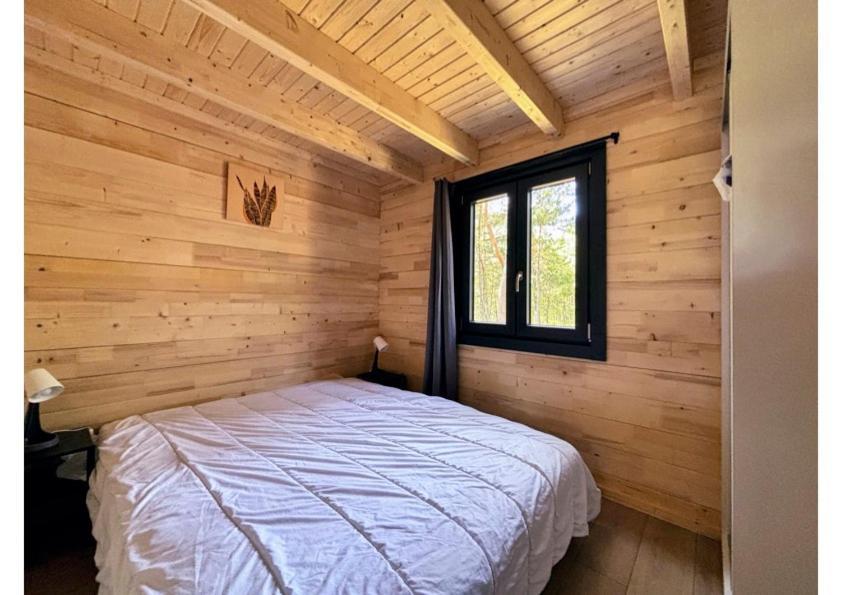 Parc Residentiel De Loisir : Le Loup Blanc Du Riou Hotel Barcelonnette Kültér fotó